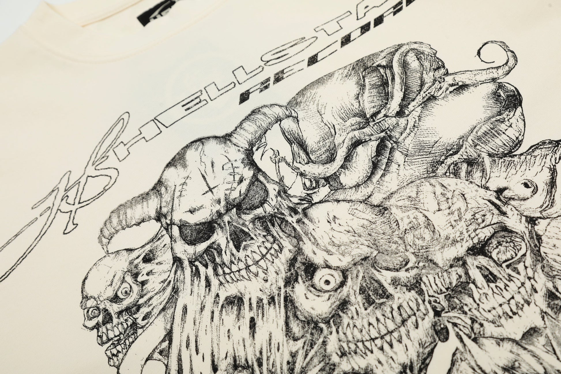 HE 2025 new fashion T-shirt 1100